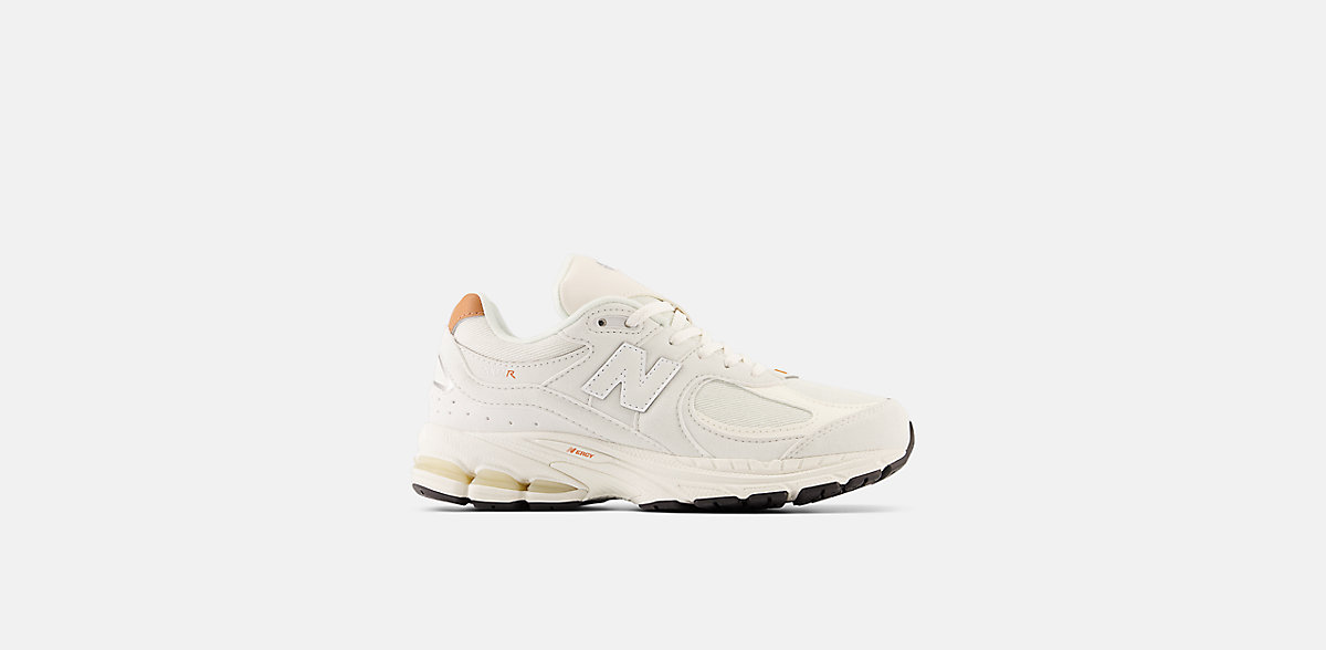 New Balance 2002R Big Kid ‘Reflection Sea Salt’ (GC2002EC)