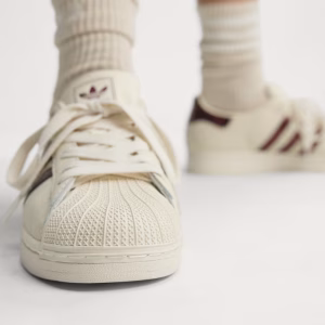 Adidas SUPERSTAR II SCHOENEN Off White / Maroon / Gold Metallic (KJ4692)