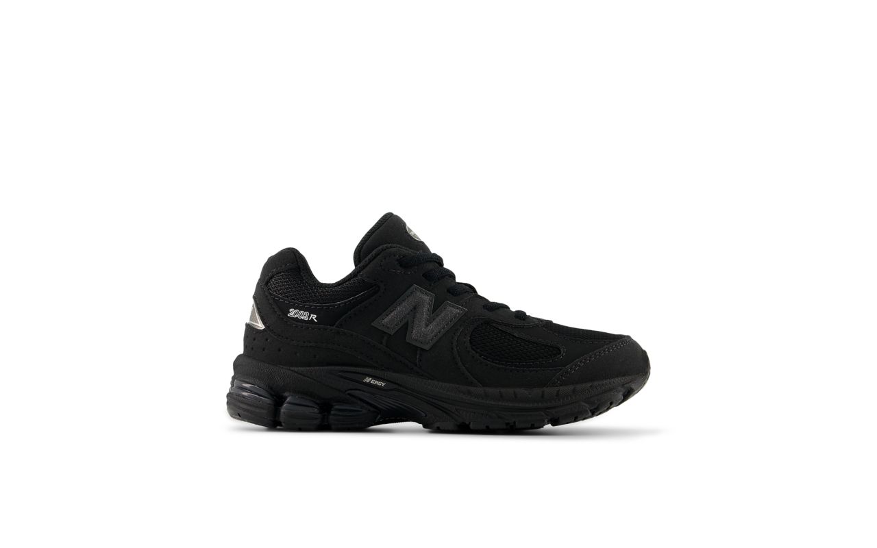New Balance 2002R Black (P20021BE)