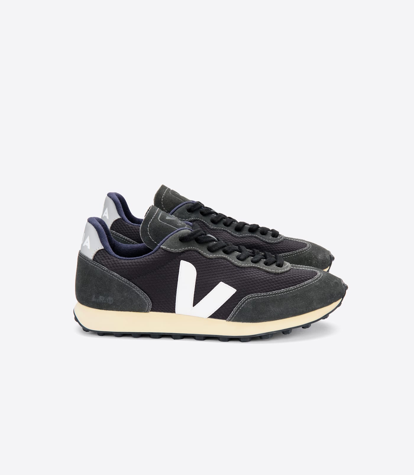Veja Rio Branco Zwart (RB0102367A)