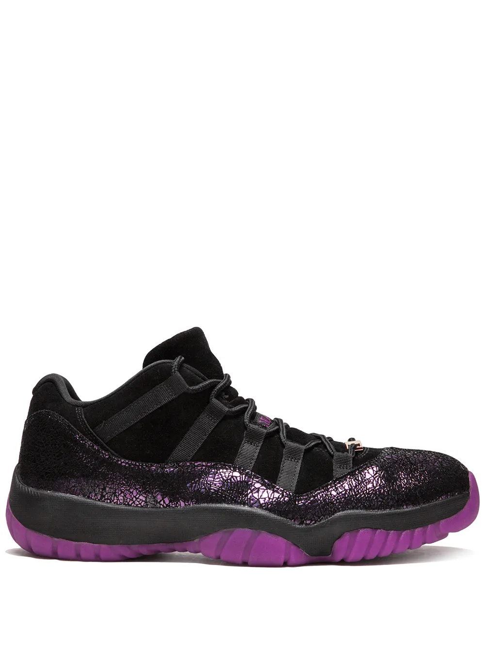 Jordan ‘Air Jordan 11 RTR L Think 16’ Sneakers – Schwarz (AR5149)
