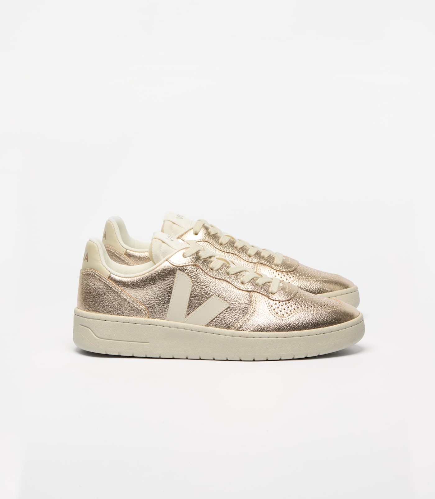 VEJA V-10 sneakers met geperforeerde neus – Goud (VI0221439)
