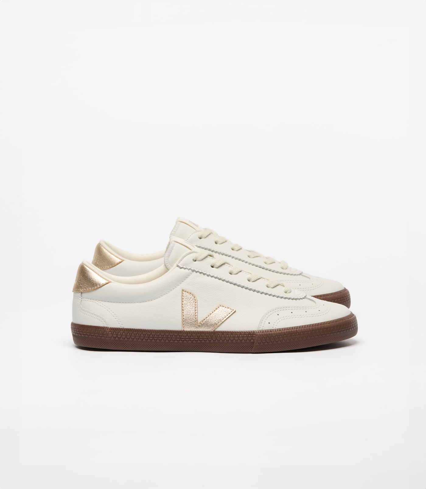 VEJA Volley sneakers met logo-patch – Beige (VO2021413W)