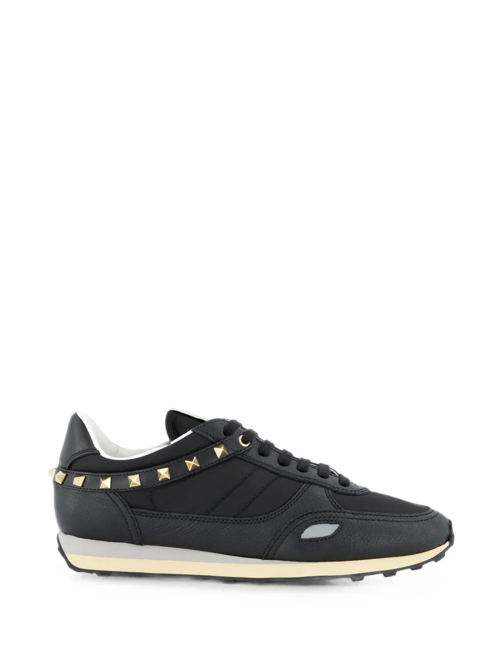 Valentino Garavani Stud Up Sneakers aus Leder und Nylon – Schwarz (YS0O23ZDL)
