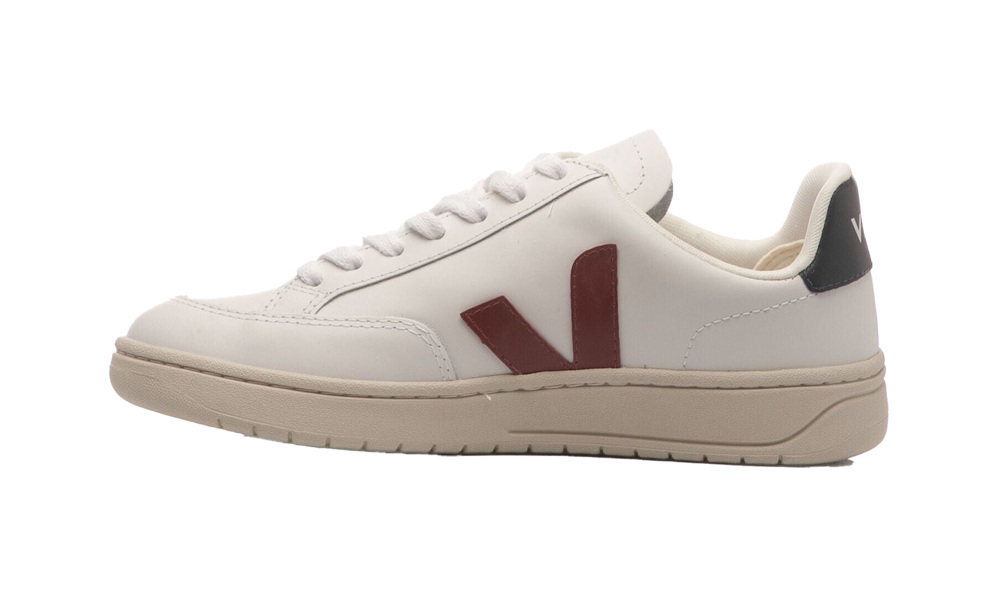 Veja V-12 Leather “White” (XD0201955A)