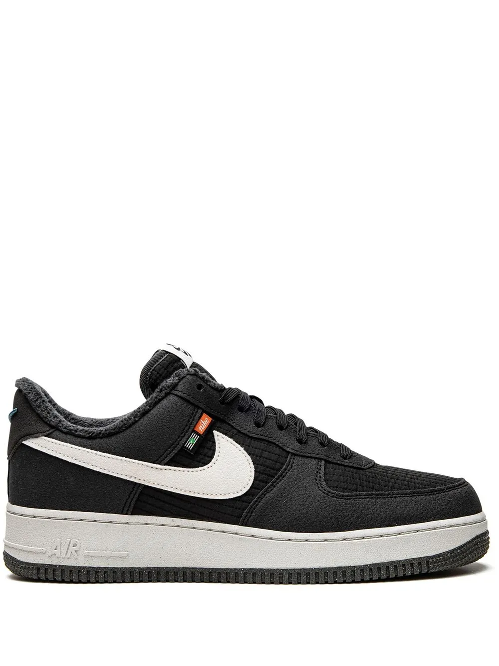 Nike Air Force 1 ’07 LV8 Sneakers – Schwarz (DC8871)