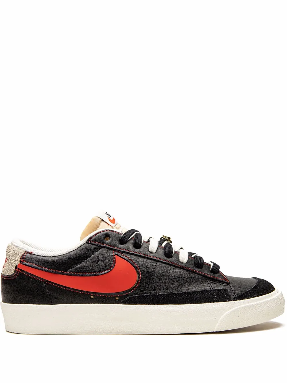 Nike Blazer Low ’77 Sneakers – Schwarz (DH4370)