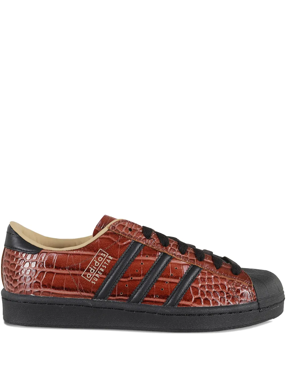 adidas Superstar Sneakers mit Prägung – Braun (JQ3258D097)